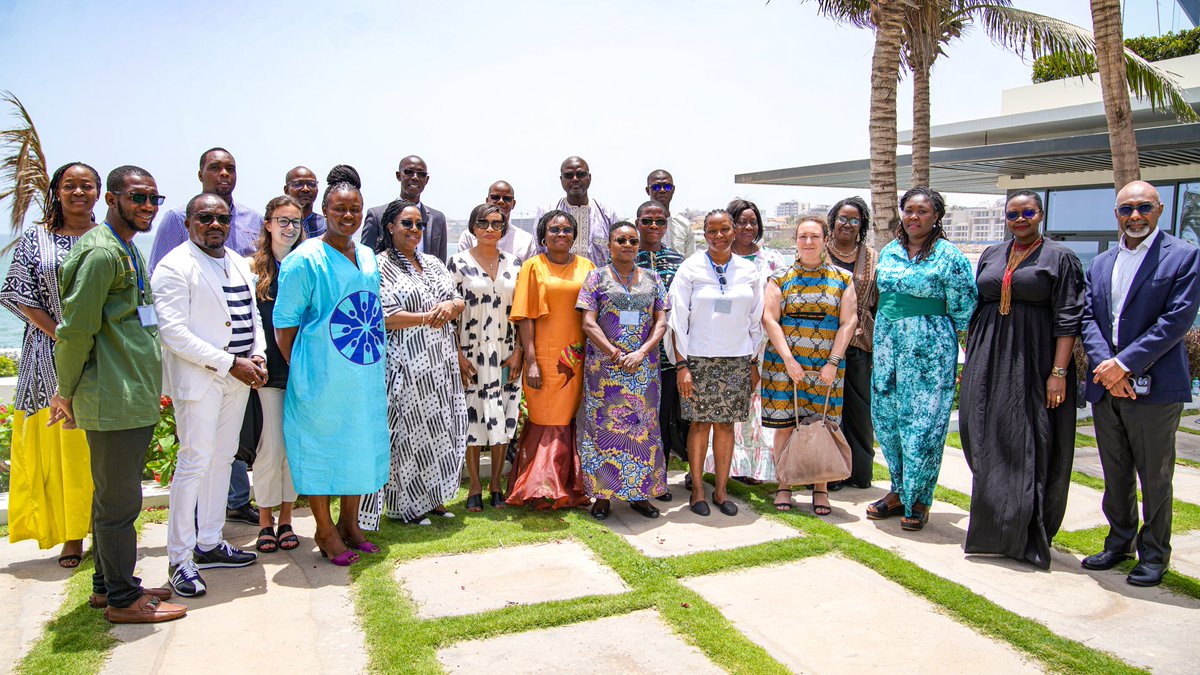 WFP_Cotedivoire's tweet photo. @WFP_Cotedivoire et @Gouvci ont participé à la conférence sur l’alimentation scolaire basée sur les productions locales à Dakar, organisée par @ecowas_cedeao et @WFP, pour discuter des stratégies de financement pour des repas scolaires équilibrés. #Partenariats #Education https://t.co/QCf7wOHWKT