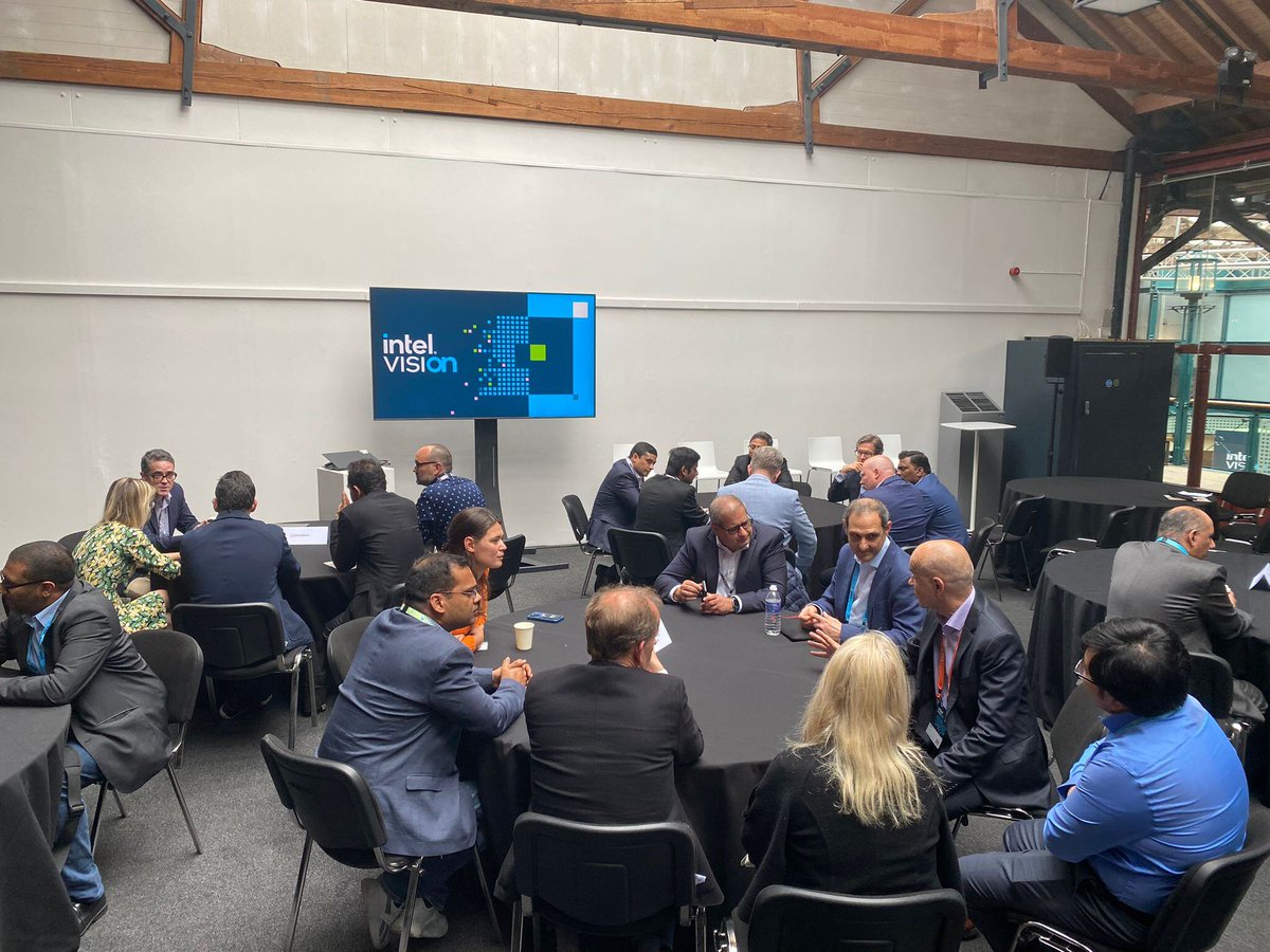 turintechai's tweet image. Last week, our CEO, Leslie Kanthan, joined other business leaders at #IntelVisionEMEA2024 to explore #GenAI opportunities. We were delighted to share our insights on leveraging #CodeOptimisation to operate faster, greener, and more efficiently.
@IntelIgnite @IntelBusiness