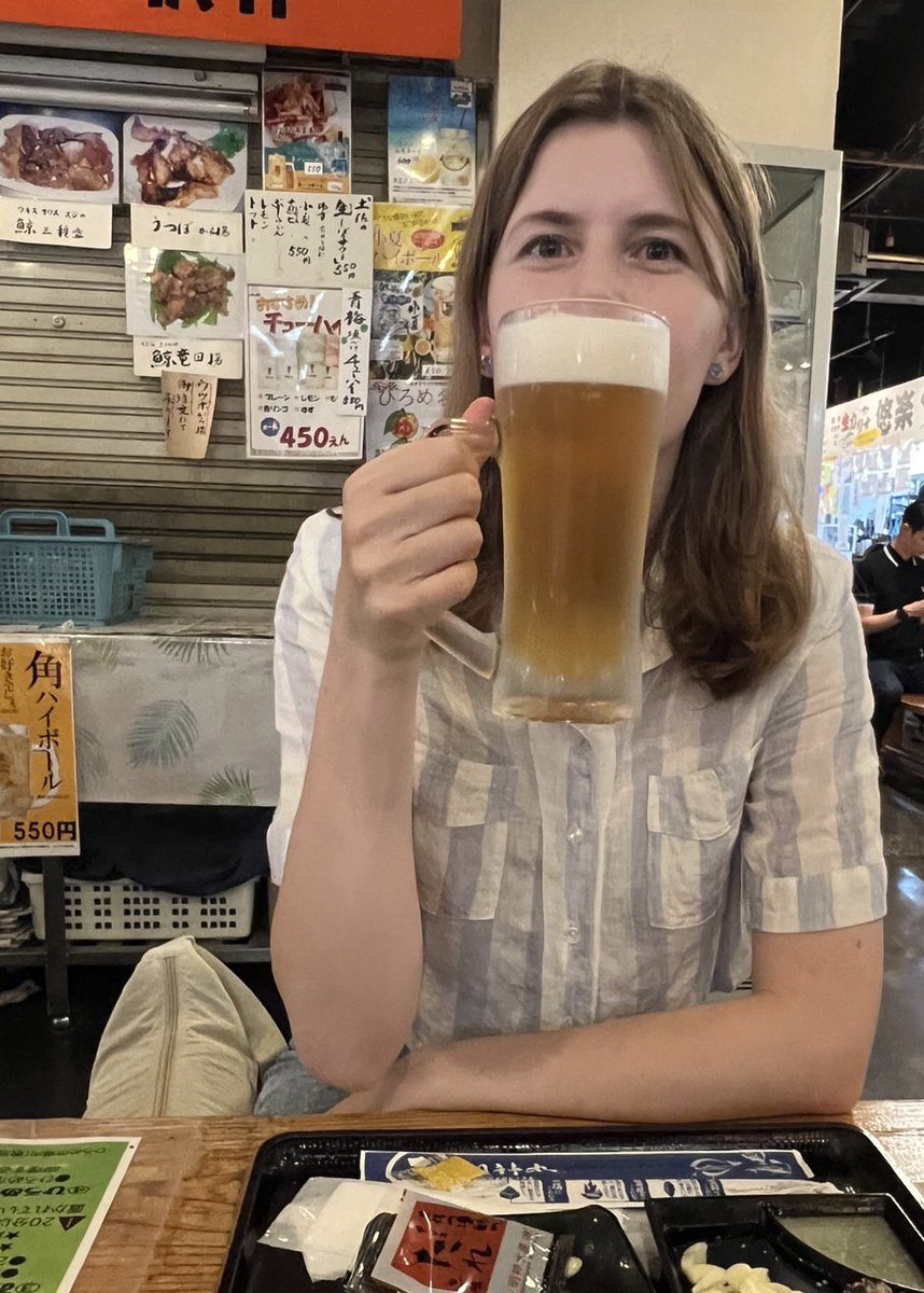 VodkaNeesan's tweet photo. 一週間お疲れ様でした！

急に暑くなった金曜日はキンキンに冷えたビールで乾杯！好い週末を！ https://t.co/NkhImGD8Ii