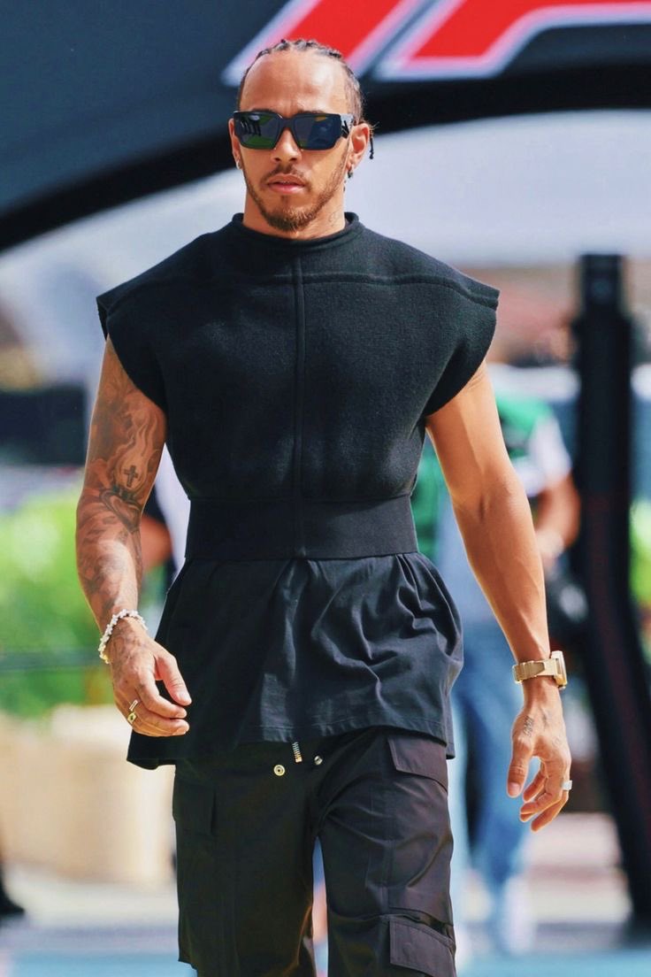 this man’s street style game is insane, LEWIS HAMILTON NEVER CHANGE KING