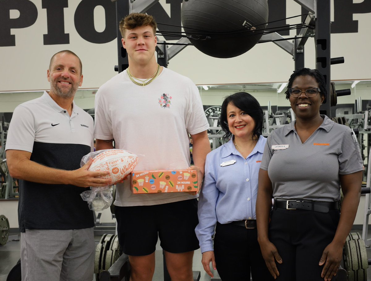 Congratulations to @VHSFootball OL @_BlakeFrazier on being presented with his @whataburger Super Team Award! @RecruitVandyFB | @Vipersportsmed | @dctf | #whataSuperTeam #whataburger #txhsfb #dctf