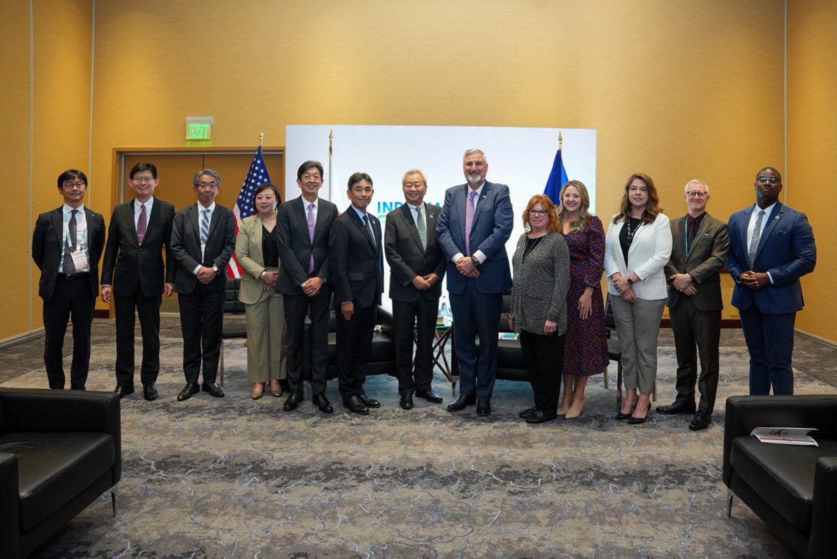 Happy to welcome leaders from @keidanren to #Indiana for the #INGlobalSummit. Japan's investments have been pivotal to our state's growth, especially in sectors like EVs, life sciences, and microelectronics. Looking forward to deepening our ties and driving innovation! 🇺🇸🤝🇯🇵