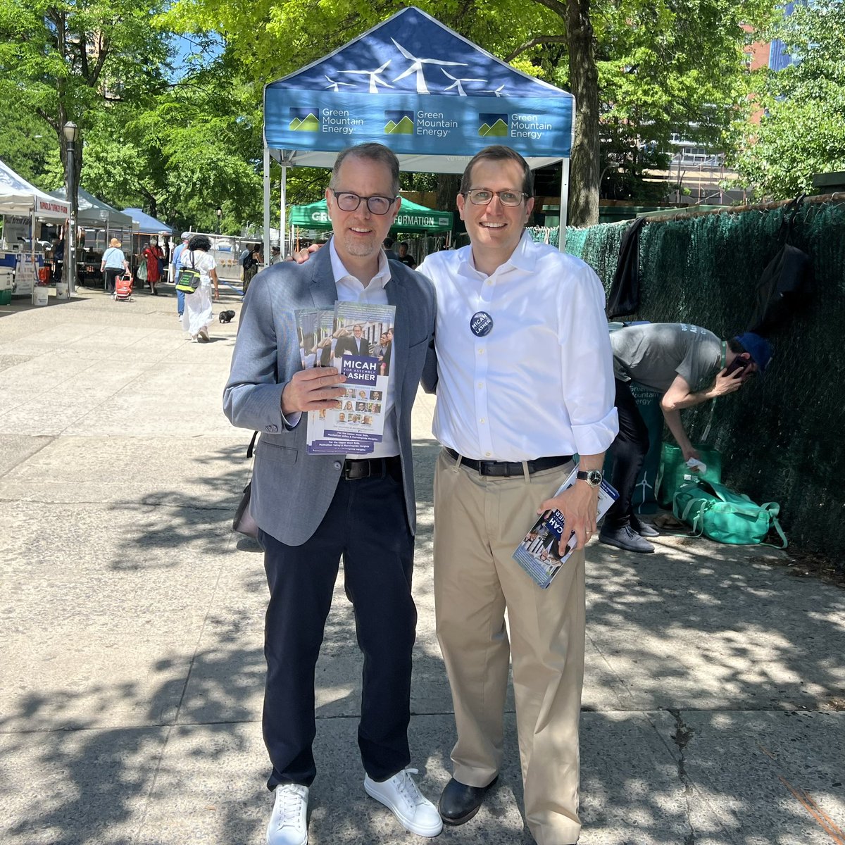 Great to be out campaigning at the greenmarket this morning with great friend and President of Manhattan @MarkLevineNYC!