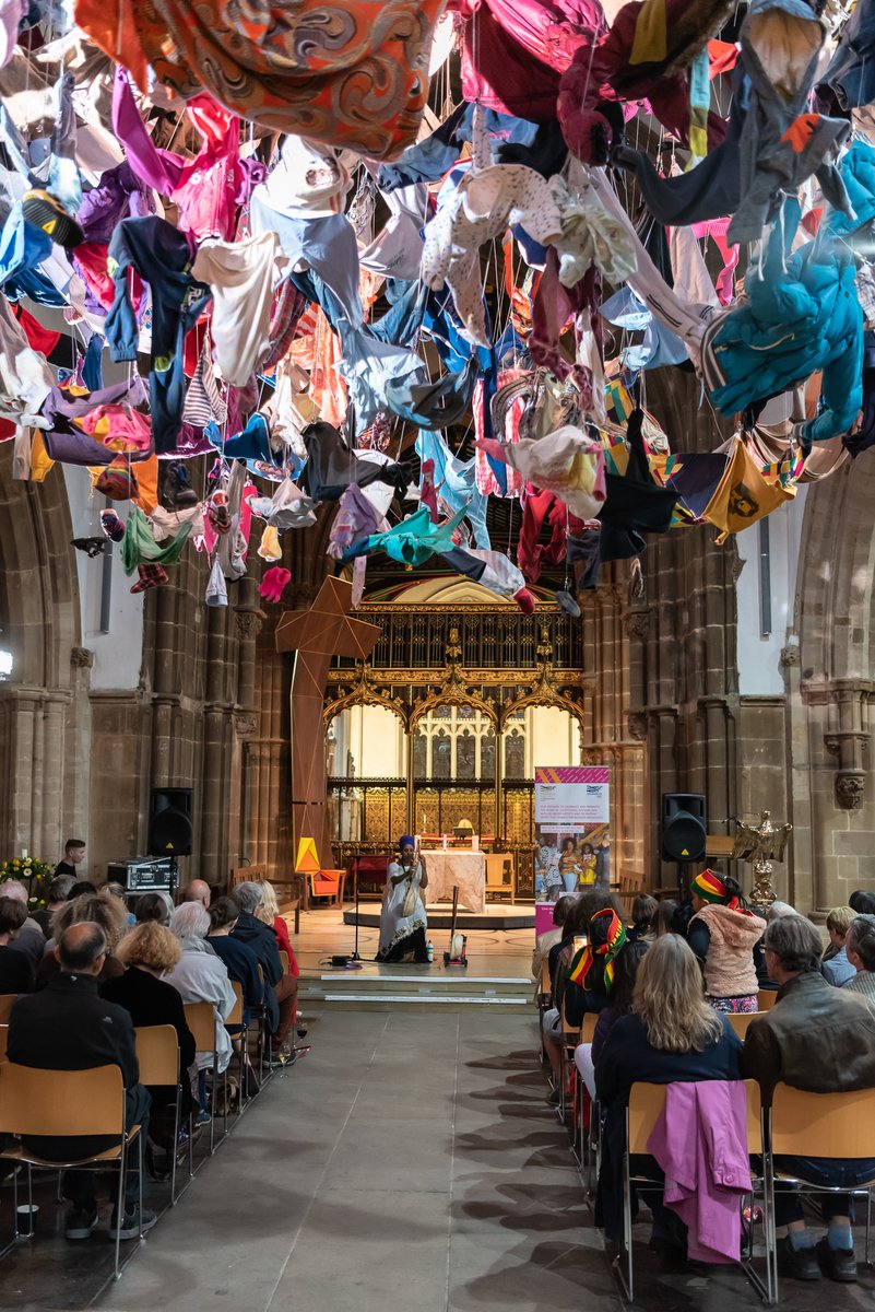 _ArtReach's tweet image. Artist Call Out!

We're commissioning an artwork for #JourneysFestival2024 this autumn - and are looking for exhibition submissions for the newly refurbished @LeicsCathedral around the theme of 'Play: The art, joy and need of it'! More info here:
artreach.org.uk/latest/commiss…

#CallOut