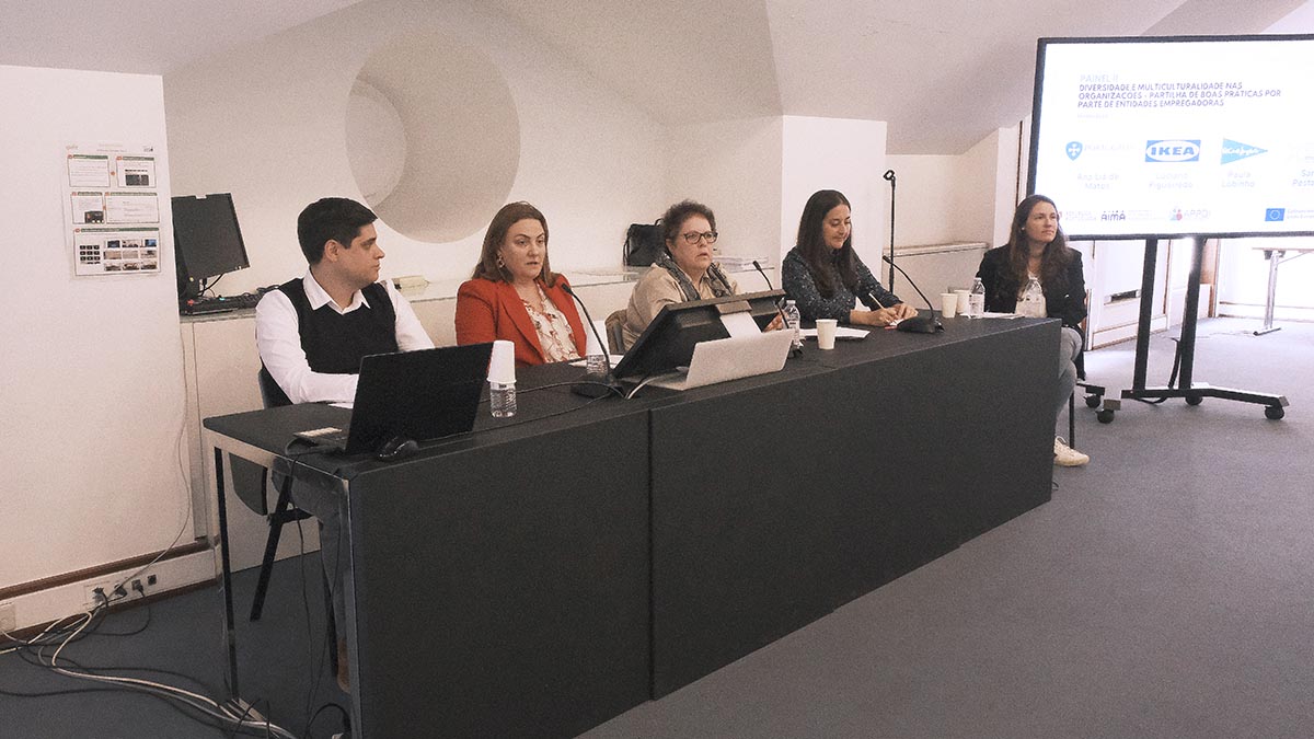 AIMA e APPDI promoveram, no dia 21 de maio, no Museu da Farmácia, em Lisboa, a Conversa-Debate 'Diversidade em Contexto Laboral: Abordagens inclusivas para a integração de pessoas migrantes'. Mais em aima.gov.pt