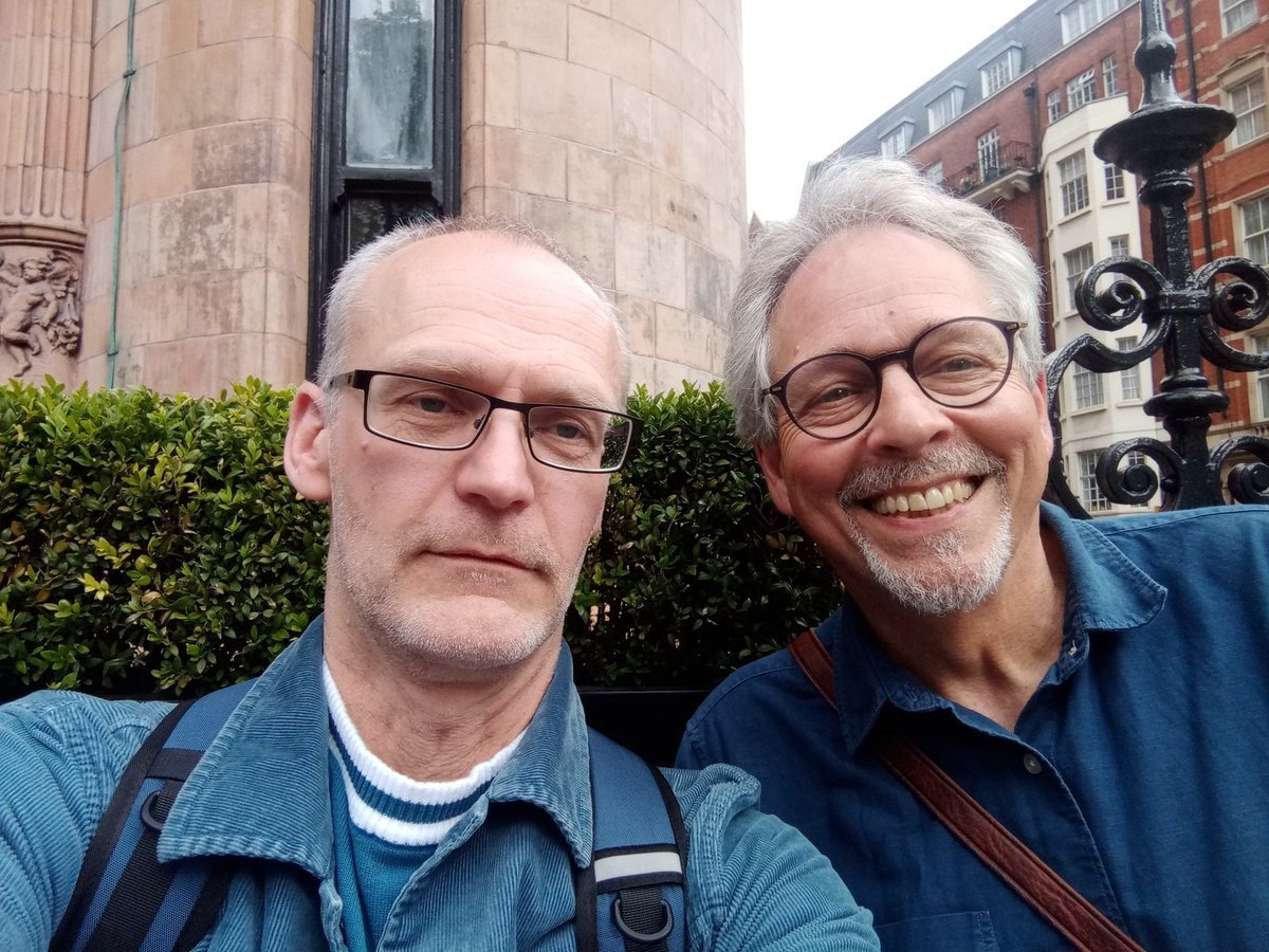 Really lovely to catch up with one of my <a href="/The_GA/">Geographical Association</a> Chief Exec predecessors @DavidMLambert1 to talk all things #geographer on a Friday PM
