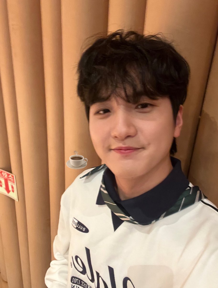 mlatteyc's tweet photo. 광일이 생일 기념 .. 🧸🎂
언젠가 받았던 곰아지 셀카 공유합니다요 ~~
하나 둘 셋 광일아 생일축하해!!! https://t.co/LpKvcXmqCB