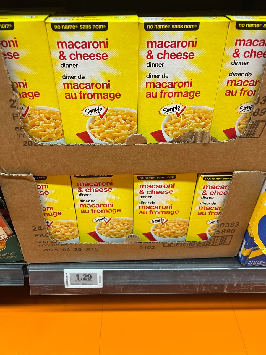 PEIPolNews's tweet photo. #Loblaws has found a way to even make a profit on food donation bags. $5.00 bag. Contents worth $3.17 in their own store, retail. 
#cdnpoli #onpoli #peipoli https://t.co/ENfzwUDx5L