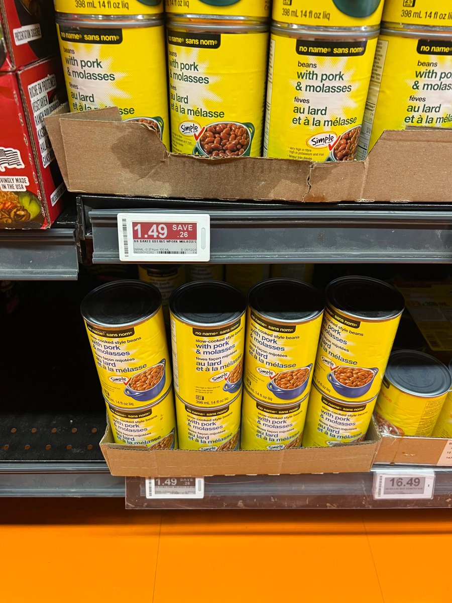 PEIPolNews's tweet photo. #Loblaws has found a way to even make a profit on food donation bags. $5.00 bag. Contents worth $3.17 in their own store, retail. 
#cdnpoli #onpoli #peipoli https://t.co/ENfzwUDx5L