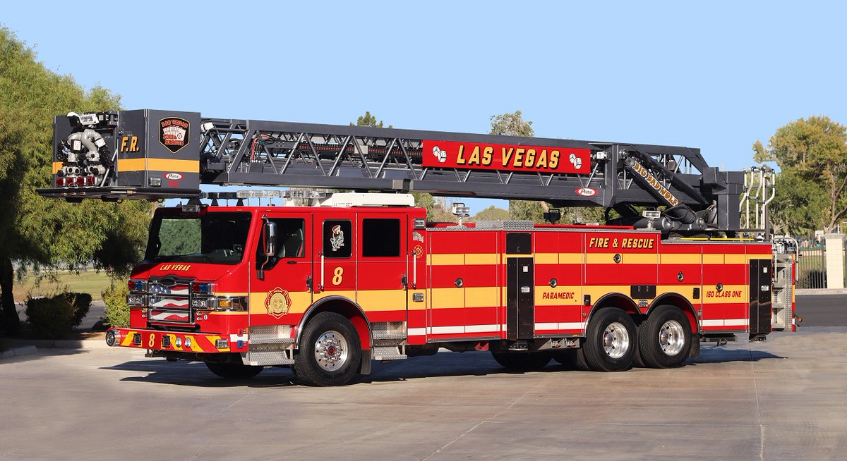 It's #FireTruckFriday @LasVegasFD @LVLocal1285 operates this 2022 Pierce Velocity 100' platform as Truck 8. @PierceMfg @HughesfireHFE