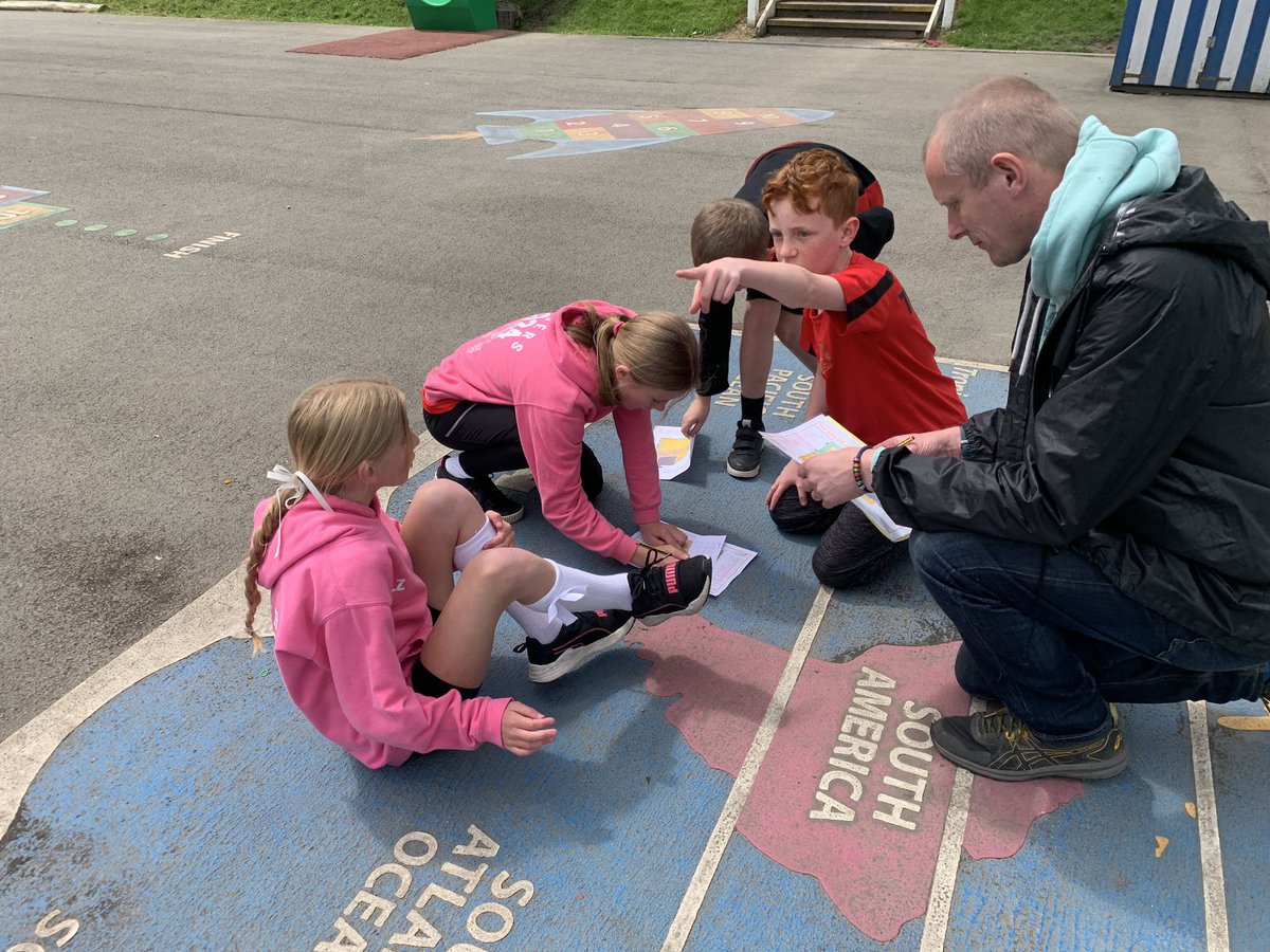 TheEllisSport's tweet photo. Orienteering with @TheEllis_Y6 today. 🗺️ https://t.co/K2G2FNNWKg