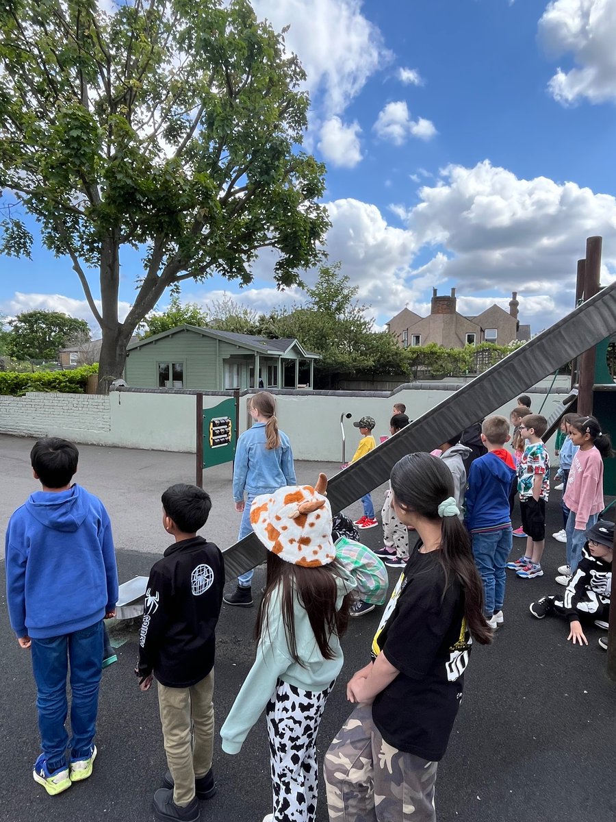 Year 4 really enjoyed #OutdoorClassroomDay, they sat in unusual spots around the playground to complete their maths learning and then put their throwing skills to the test with welly throwing! #MPPAmaths #WeAreLeo