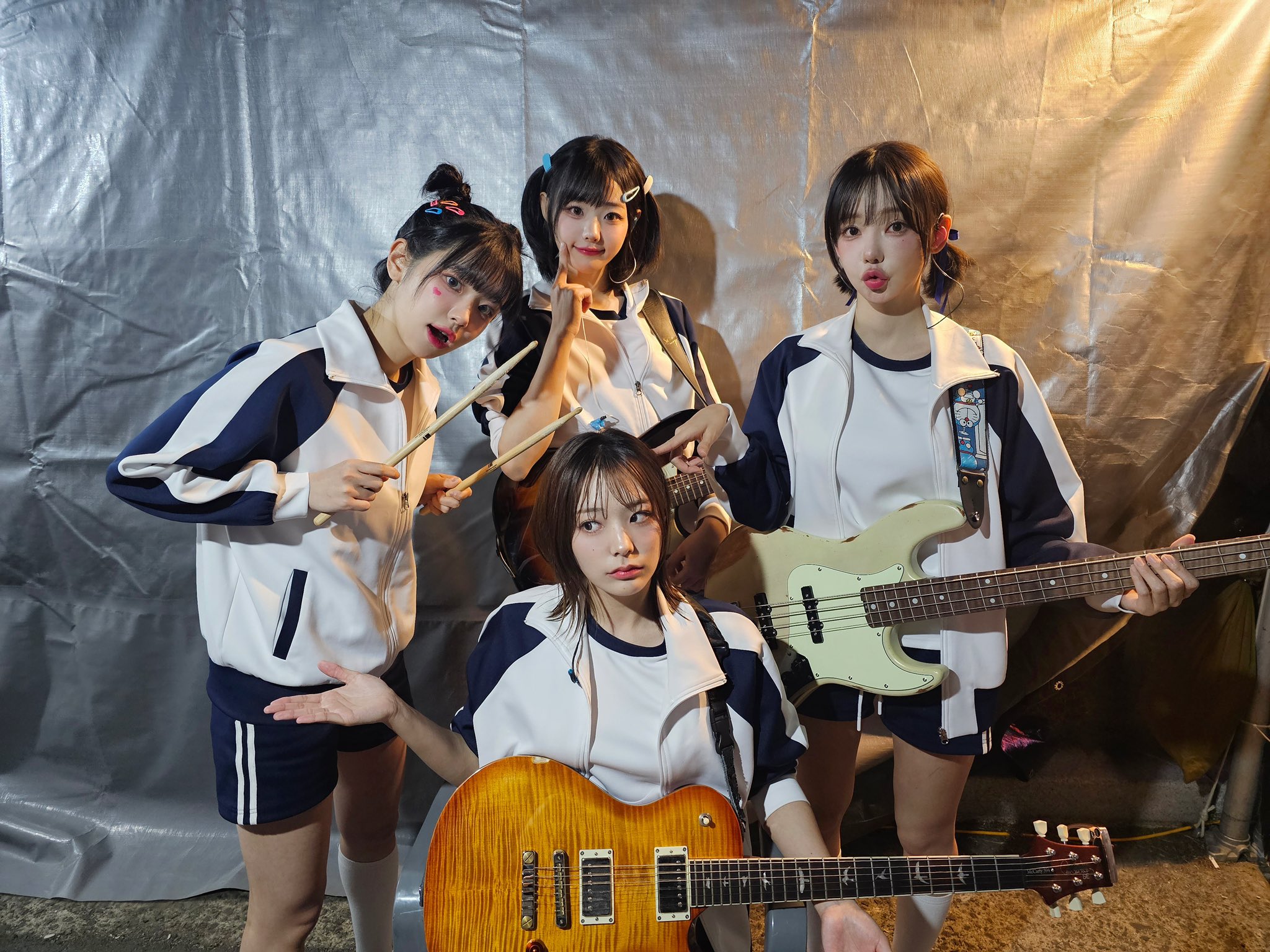 GOW3Xs5aEAA8MoM?format=jpg&name=large