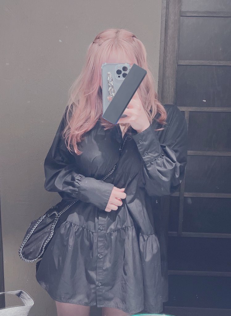 せっかく2.5次元VTuberとしてデビューしたからリアルの 虎島めら。も ...