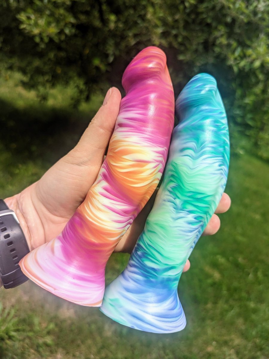 We've got our first flag pours done, the lesbian pride flag and gay men's pride flag! 

Our first pride drop will be June 5th, and stay tuned for more info on how we're celebrating pride month!