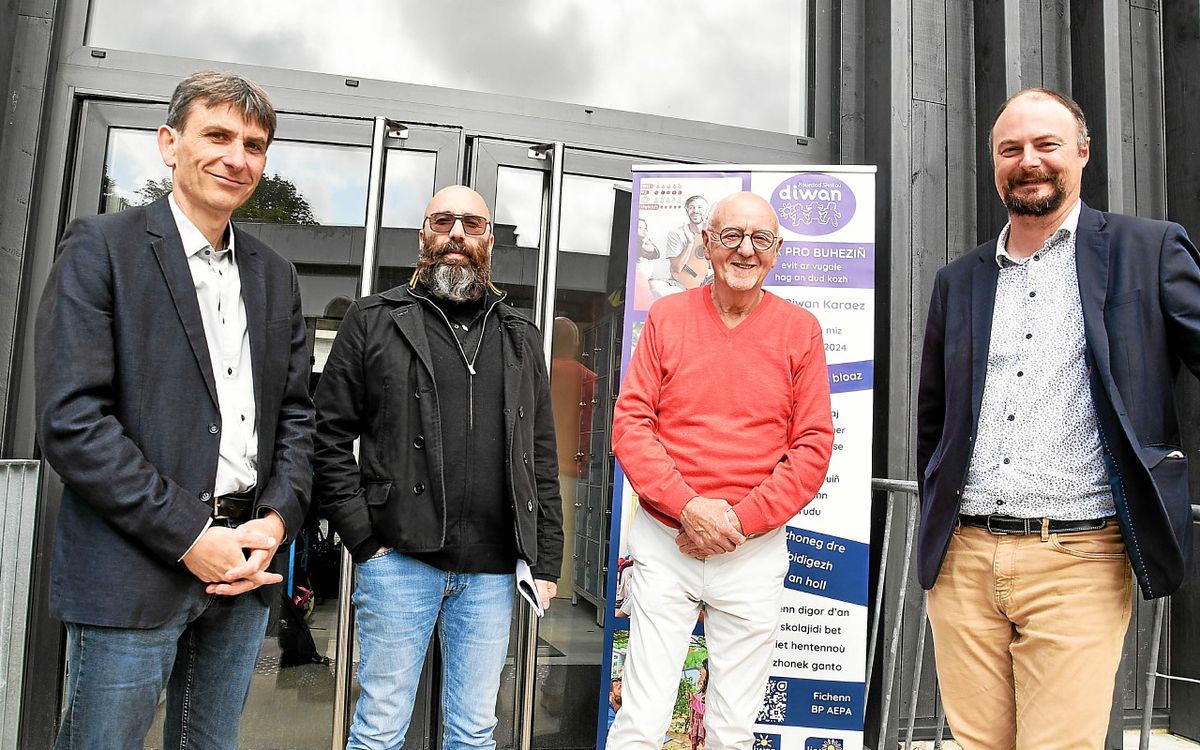 Le Télégramme :  À Carhaix, le lycée Diwan lancera le premier bac pro en breton à la rentrée dlvr.it/T7LmkD