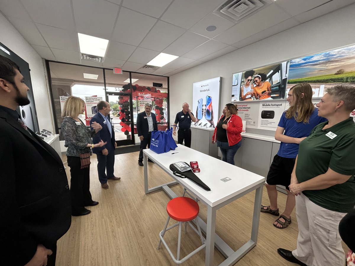 📱🎉 Welcome Total by Verizon to the Metrocrest Chamber and the City of Farmers Branch! Visit Total by Verizon at their convenient location off Josey and Valley View, and discover a new way to stay connected! 

#MetrocrestChamber #FarmersBranchTX #TotalByVerizon