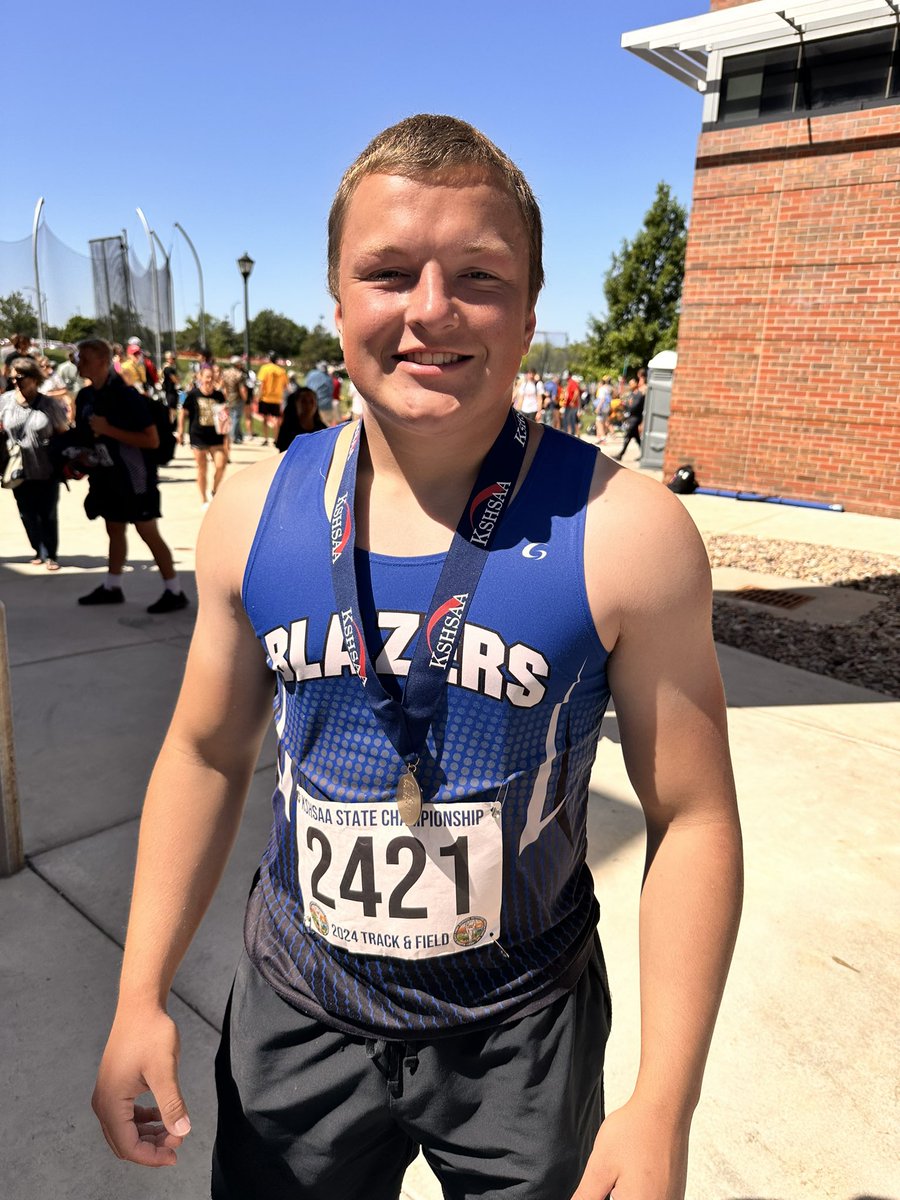 I love this time of year! Big congratulations for <a href="/TSavasten/">Thomas Savasten</a> finishing 5th in 6A Boys shot put! <a href="/blazerstf/">GE BLAZERS T&F/XC FAMILY</a>