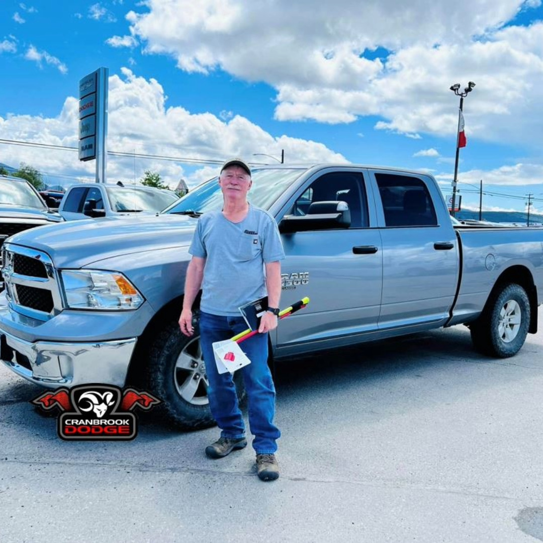 Congratulations to Bruce and Pat on their new #Ram 1500 Classic #truck! #CranbrookDodge #RamTruck #Ram1500 #RamCountry