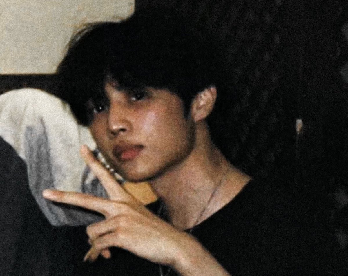 swlovezone's tweet photo. literally my pinoy bf https://t.co/HH1KXlezk2