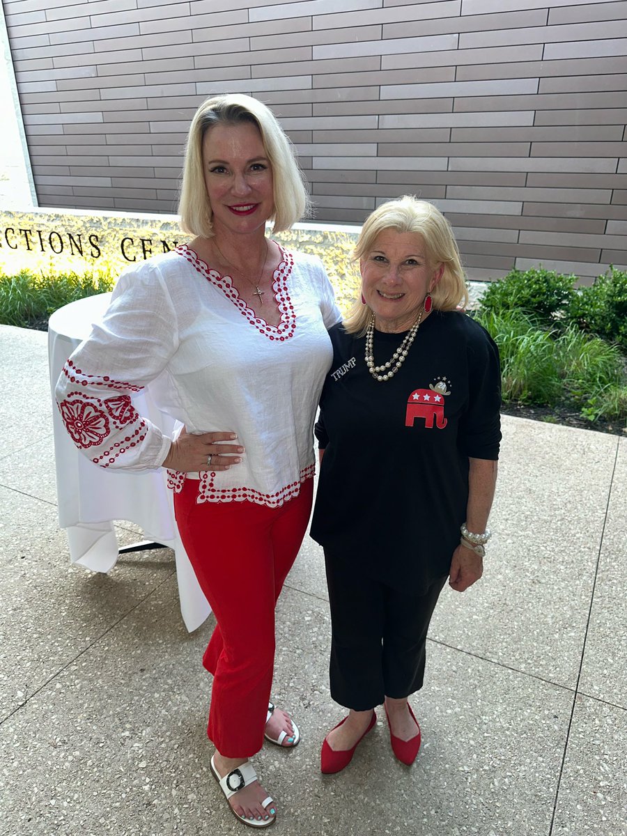 A big congratulations to Mary Jane Avery on being re-elected to SREC SD24! @TexasGOP is blessed to have such a bright light for liberty! #KeepTexasRed ❤️