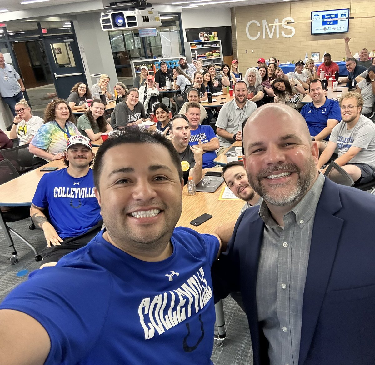 davidarencibia's tweet image. Celebrating another successful year! Look at all those smiles in May. Happy to pass the baton to CMS’s next Principal. As a leader, it&apos;s crucial to hand over the torch with confidence &amp;amp; support to keep the positive culture thriving. On to summer &amp;amp; the next chapter! #EliteCulture