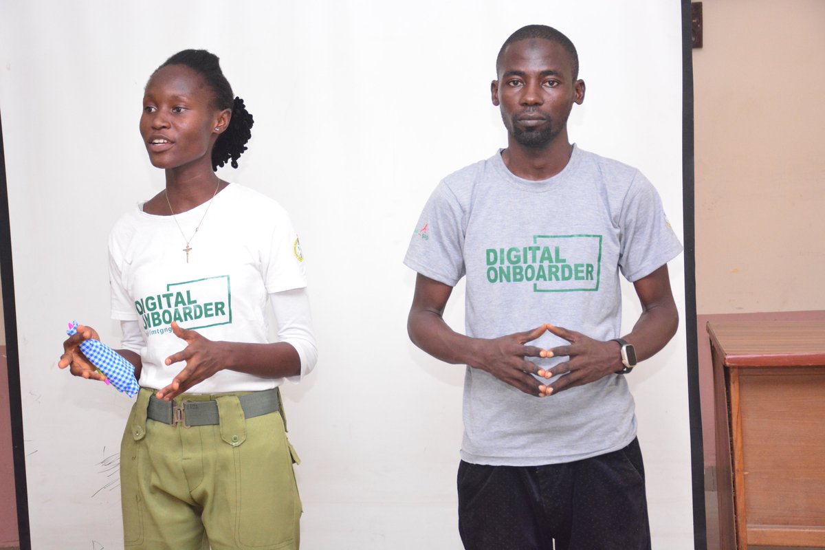 algaddaf_c's tweet image. facebook.com/10000206094056…