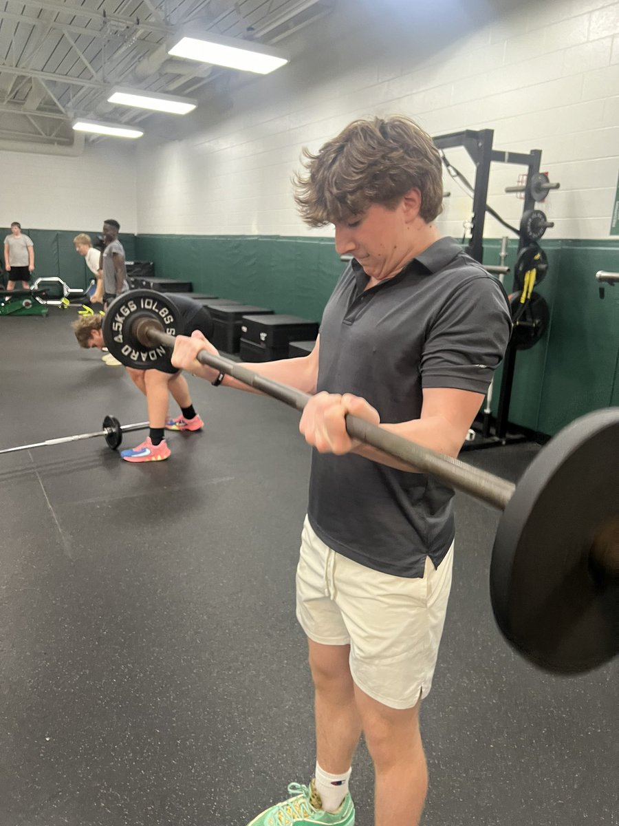 adam_stoyanoff's tweet image. Our Training Block is wrapping up and Summer’s on Deck! Big week of Districts coming up! Keep Push’n! #wethewest