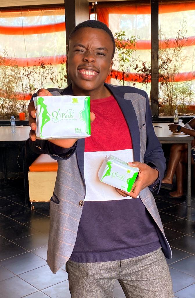 nalugwa_lilian's tweet photo. @Ishmaelthehost's babe uses @PadsQi that's the smile you're seeing on his face, she told him how comfortable they are and keep her fresh.🥰🥰

Grab yours also, call on +256702608809 omale osirike.
#FreshAndComfortable https://t.co/LcgypLulZs