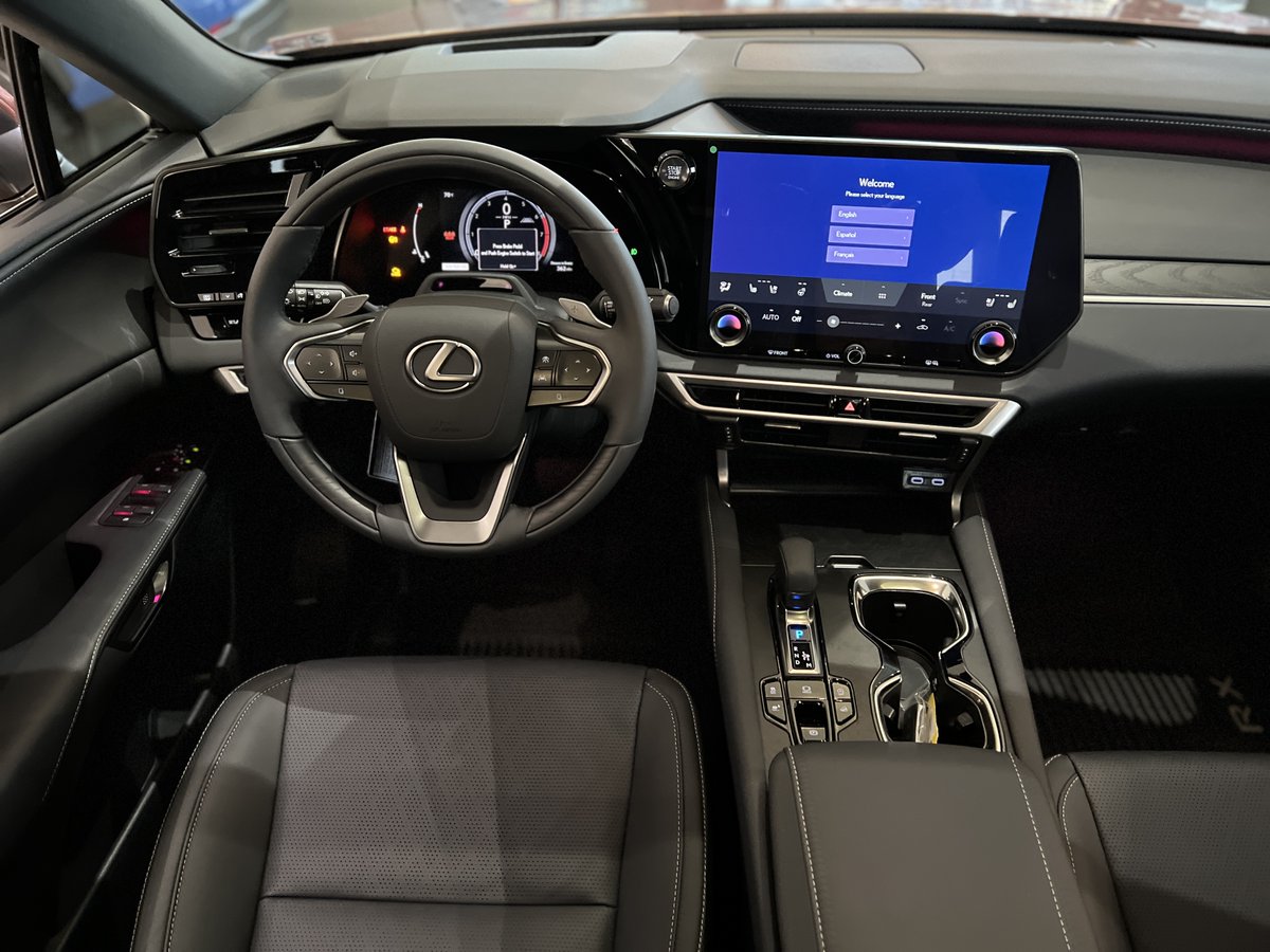 Experience comfort redefined in the 2024 RX 350 AWD Interior! 💺✨ With its spacious cabin and refined finishes, every journey feels like a first-class experience.

Shop now: bit.ly/3VsaxaO

#ilovepohanka #pohankalexus #chantillyva #rx350 #interior