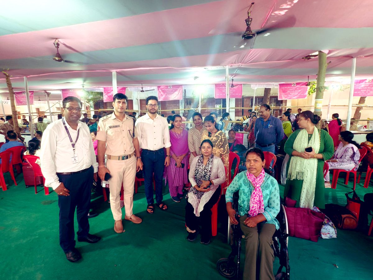 Our Sakhi (all women Polling officials) PWD group ready for their duty on Poll Day (25 May 2024) in Bhubaneswar. Their enthusiasm motivates the entire team <a href="/OdishaCeo/">CEO Odisha</a> <a href="/ECISVEEP/">Election Commission of India</a> <a href="/DMKhordha/">District Magistrate Khordha</a>