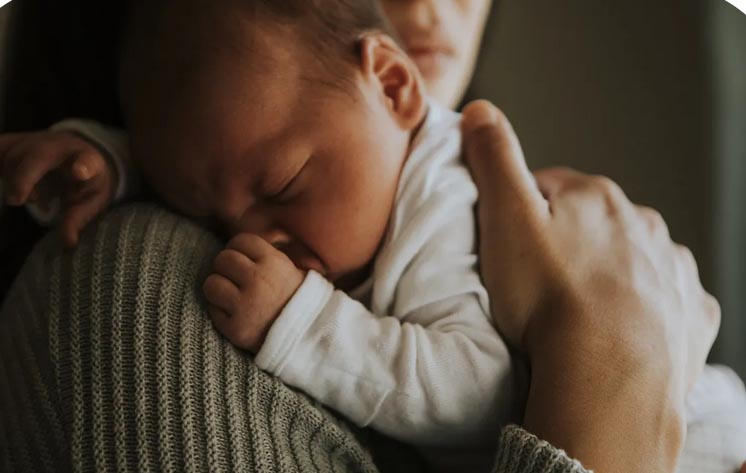 Extienden período de licencias postnatales para padres trabajadores. Las modificaciones tiene como principales  fortalezas regular las prestaciones monetarias desde las 34 semanas de  gestación hasta el arribo del menor a los primeros 15 meses de vida. #CubaPorLaVida, <a href="/MINSAPCuba/">Ministerio de Salud Pública de Cuba</a>