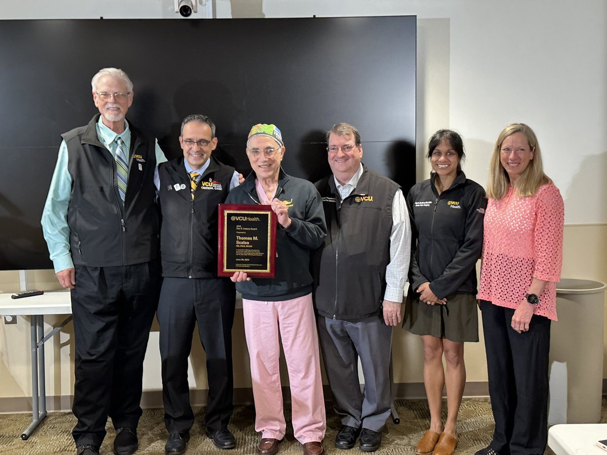 Today, Dr. Scalea received the Dr. Ivatury Award for lifelong commitment to service, care of the injured, humility in care, education, and mentorship from VCU presented by Dr. Aboutanous. We @shocktrauma @ProudinPink are fortunate to call him our Teacher, Mentor, Sponsor, Family