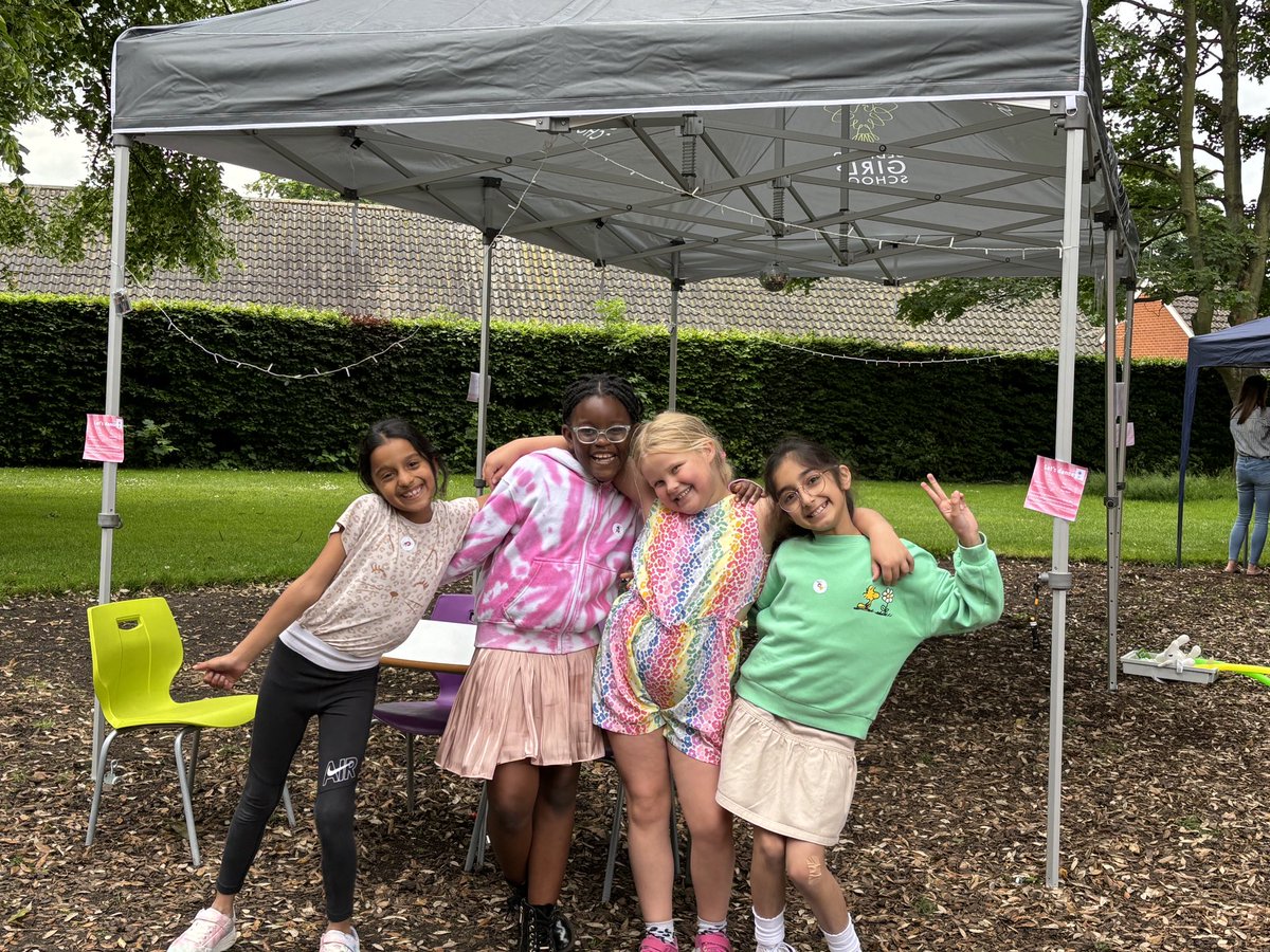 BGS_JuniorSch's tweet photo. Year 3 are very excited to welcome the Junior School students and teachers to their Festival of Light and Sound … we are ready! #BGSY3 #grasptask #BGSresponsibility https://t.co/yHgQVhFJLt