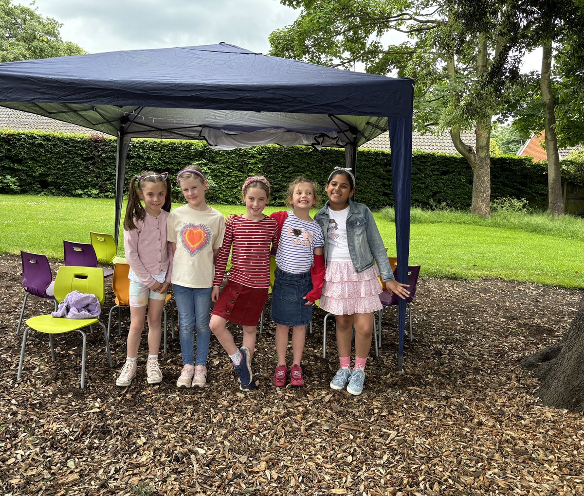 BGS_JuniorSch's tweet photo. Year 3 are very excited to welcome the Junior School students and teachers to their Festival of Light and Sound … we are ready! #BGSY3 #grasptask #BGSresponsibility https://t.co/yHgQVhFJLt