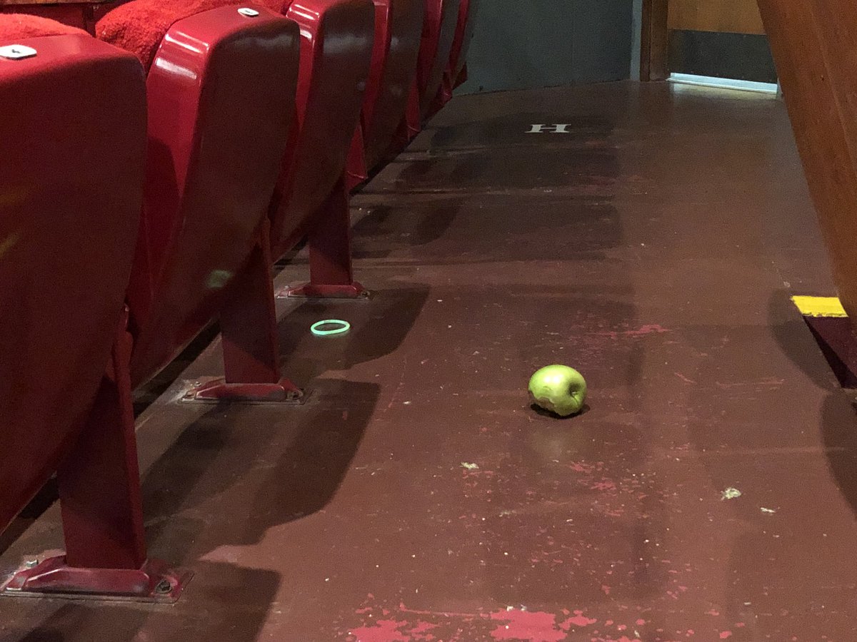 Unfortunately someone forgot their Mac yesterday’s #MLTI Student Conference 🙃