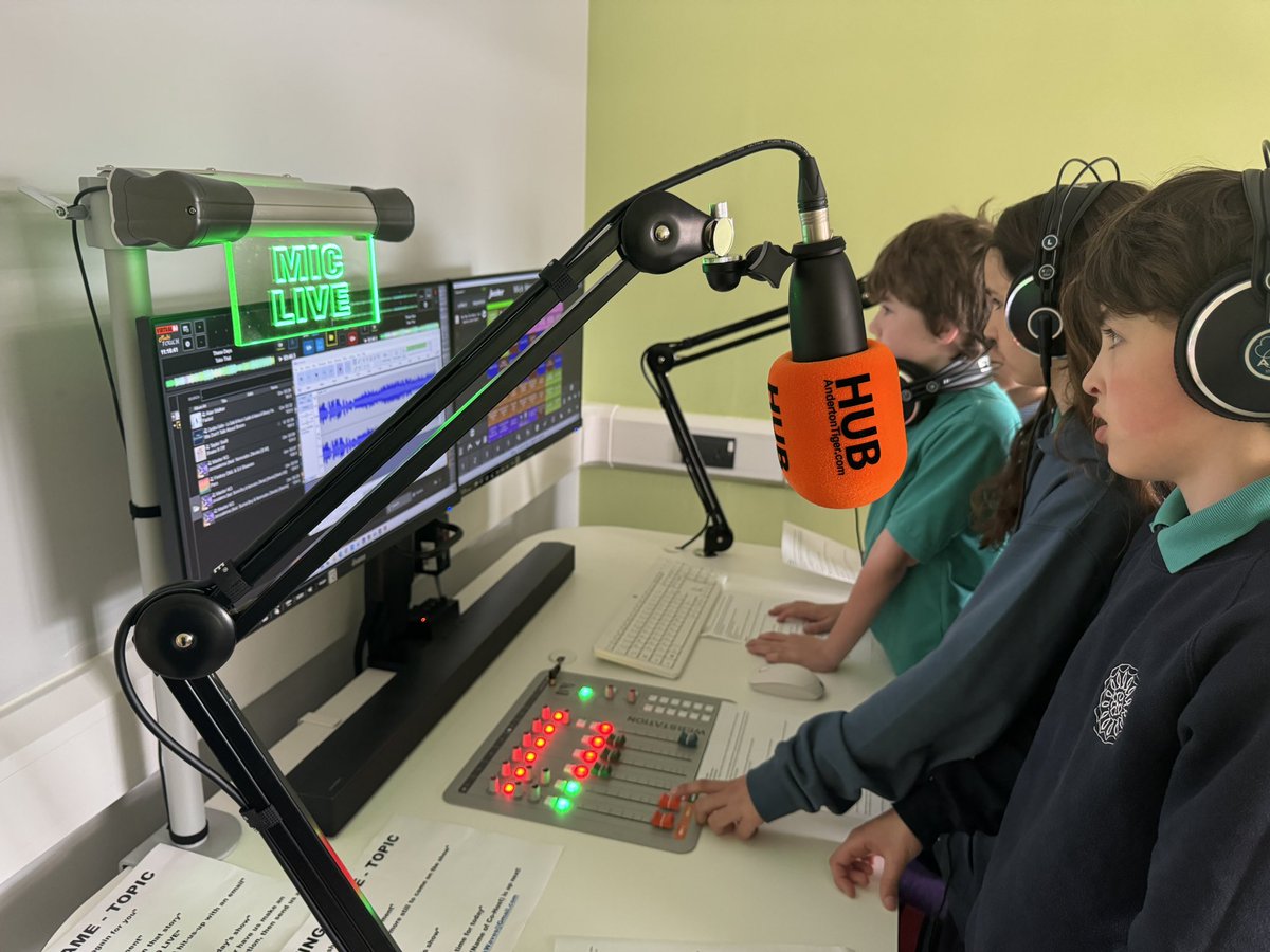 #illtud Broadcast number two is now live 🎙️ featuring news from around the school, weather for half term, highlights from @hayfestival and moments of prayer and reflection. Take a listen here 👉🏼 mixcloud.com/WickWaves/wick… @RussellPrue @LlandaffDio @LlandaffEd @TLPWales