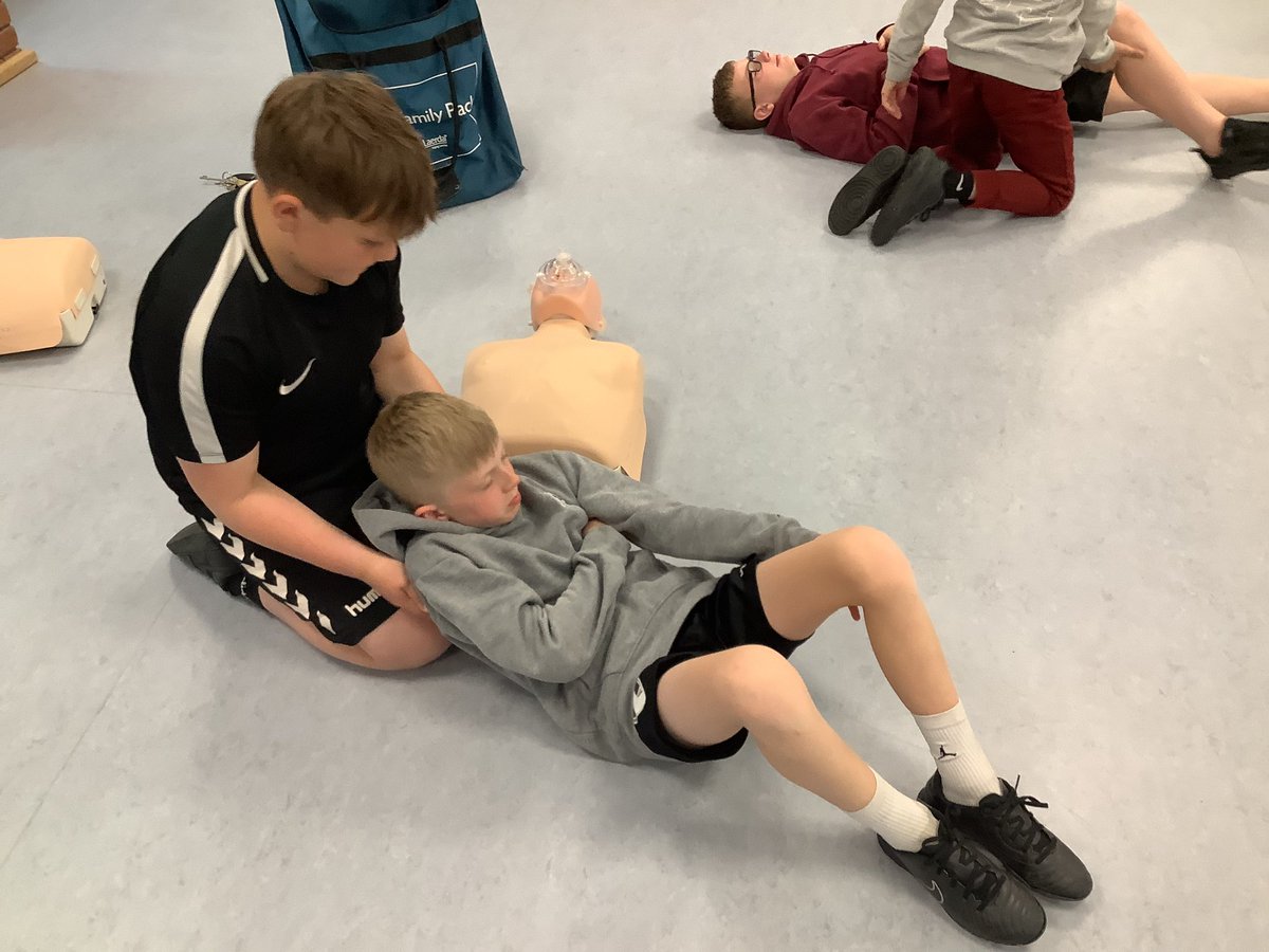 Healthy Me Week #5 First Aid
The crew learned some vital skills in order to act in an emergency. Great prior knowledge from our science learning in term one on the cardiovascular system brought to the table too. ❤️♥️<a href="/StAnnes_EHS/">Emma Hardy Smith @ St.Anne’s</a> <a href="/GWilliamsSACA/">Miss Williams</a>