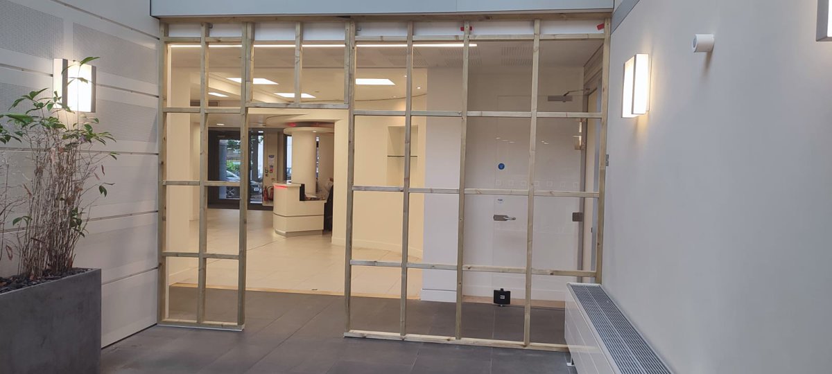 CreateSpaceLdn's tweet image. Work at Hammersmith has started. Entrance wall and 3 new studios are being built.
Come and check our available private and shared studios, and our coworking spaces.