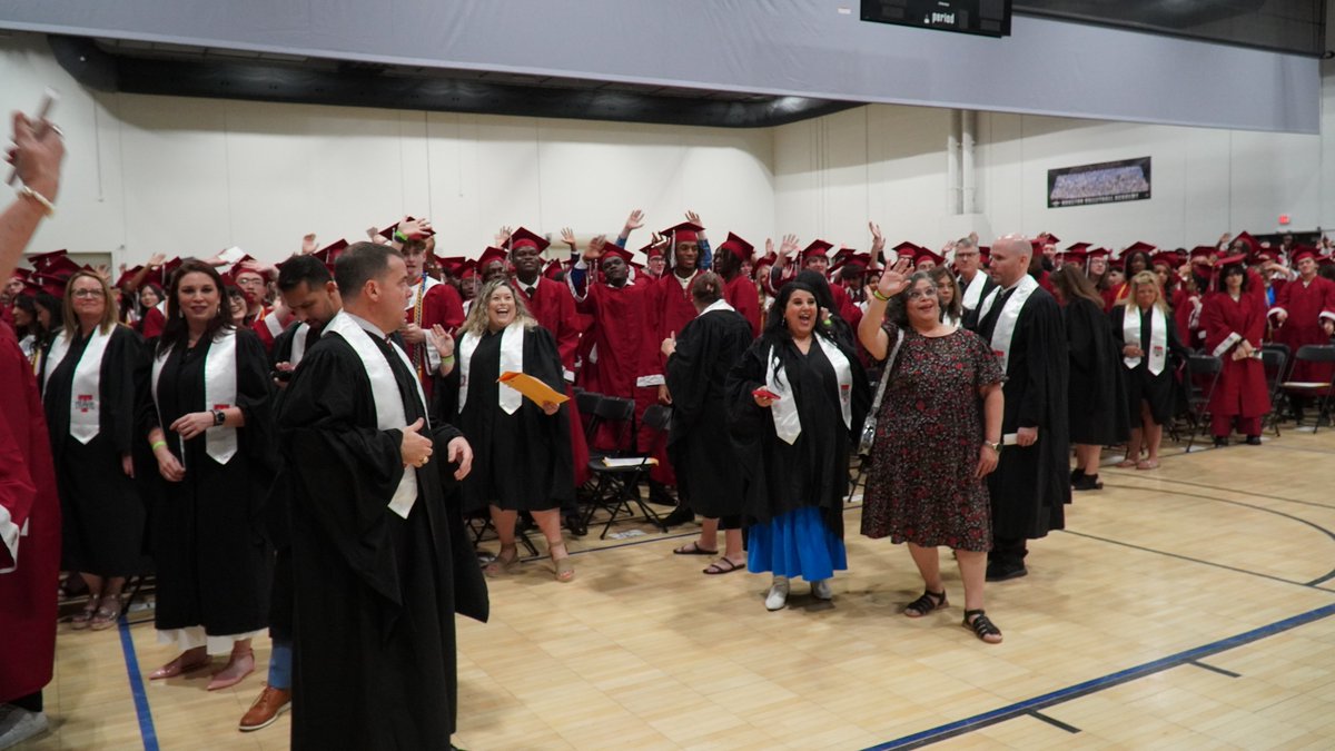 The first day of @FortBendISD graduations is a wrap! Travis High School proudly walked across the stage for this long-awaited moment. I wish you the best in your next endeavor. Go get 'em,@THS_Tigers #FBISDGraduation