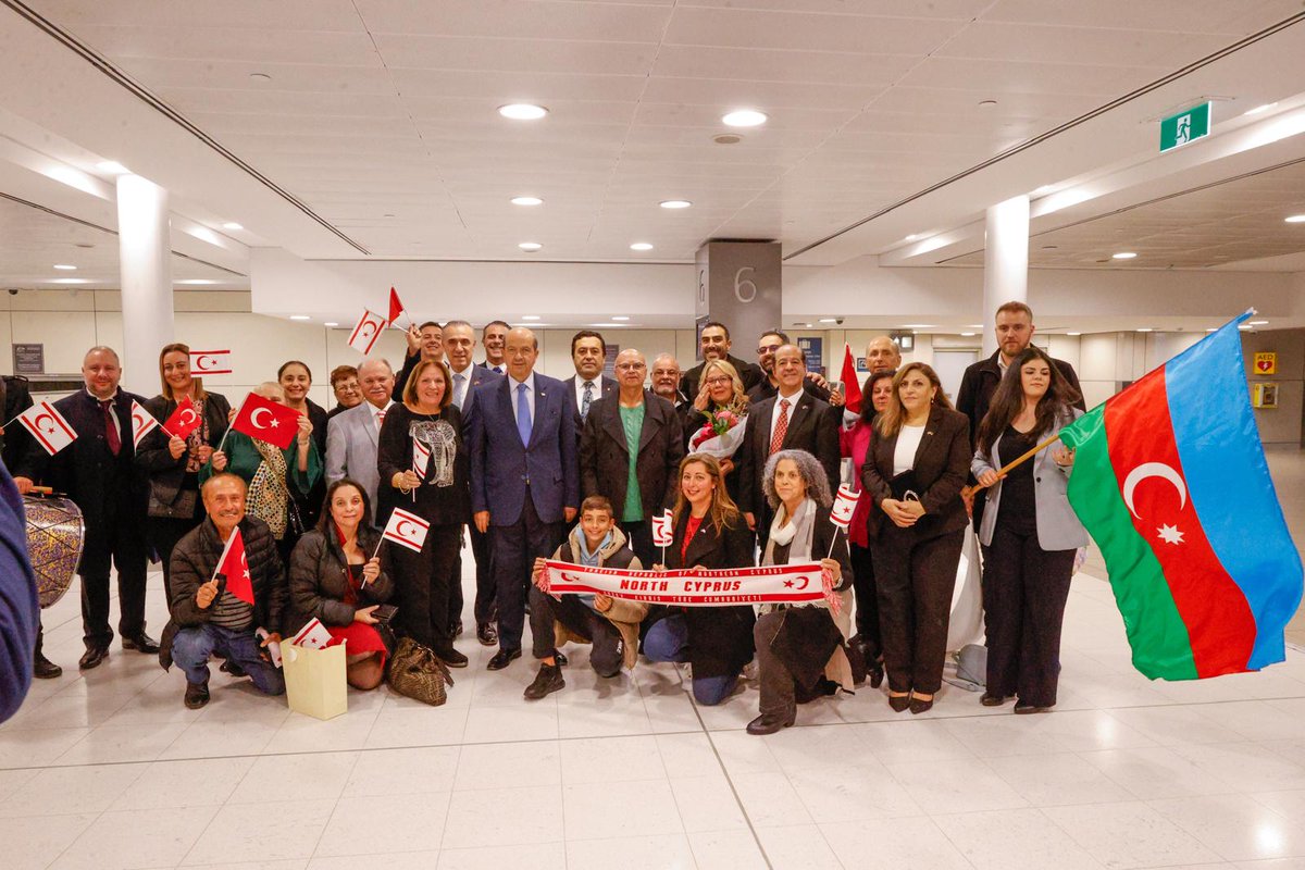 TC_SidneyBK's tweet photo. Kuzey Kıbrıs Türk Cumhuriyeti Cumhurbaşkanı Sayın @ErsinrTatar Avustralya ziyareti çerçevesinde Sidney Havalimaninda coşkuyla karşılanmıştır. https://t.co/da7IADEgOM