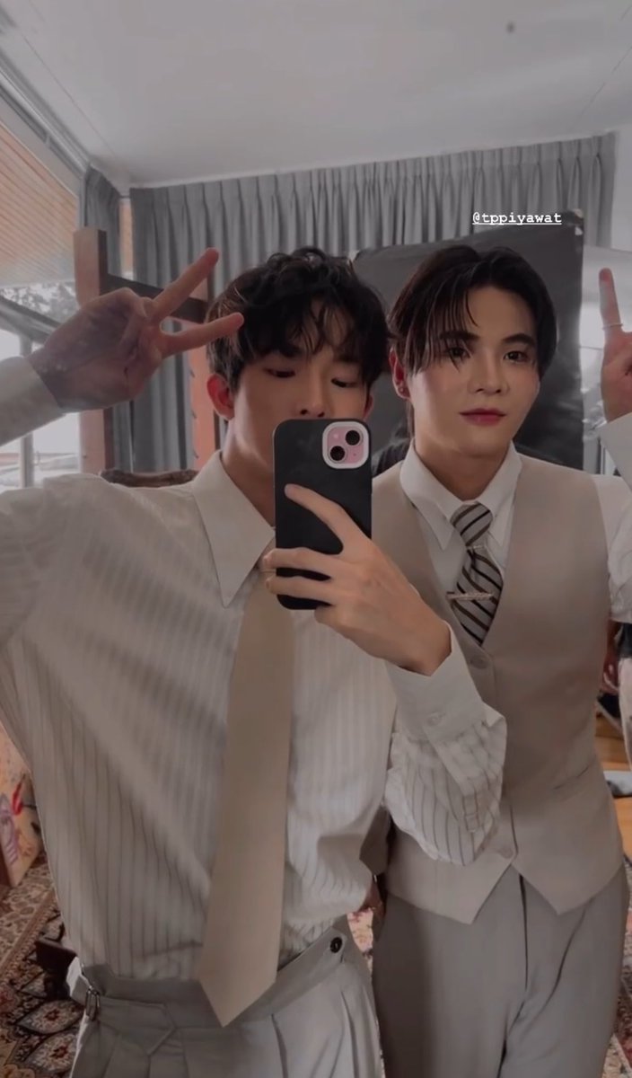 ladybarbeque_'s tweet photo. น้องมิกใช้ไอโฟน15สีชมพูหรอ อ่ยน่ารักอะลูก เด้กเร้กจริงๆ😭🥺🫠🫠🩷 @MickMonthon #mickmonthon https://t.co/1jVRifPchK