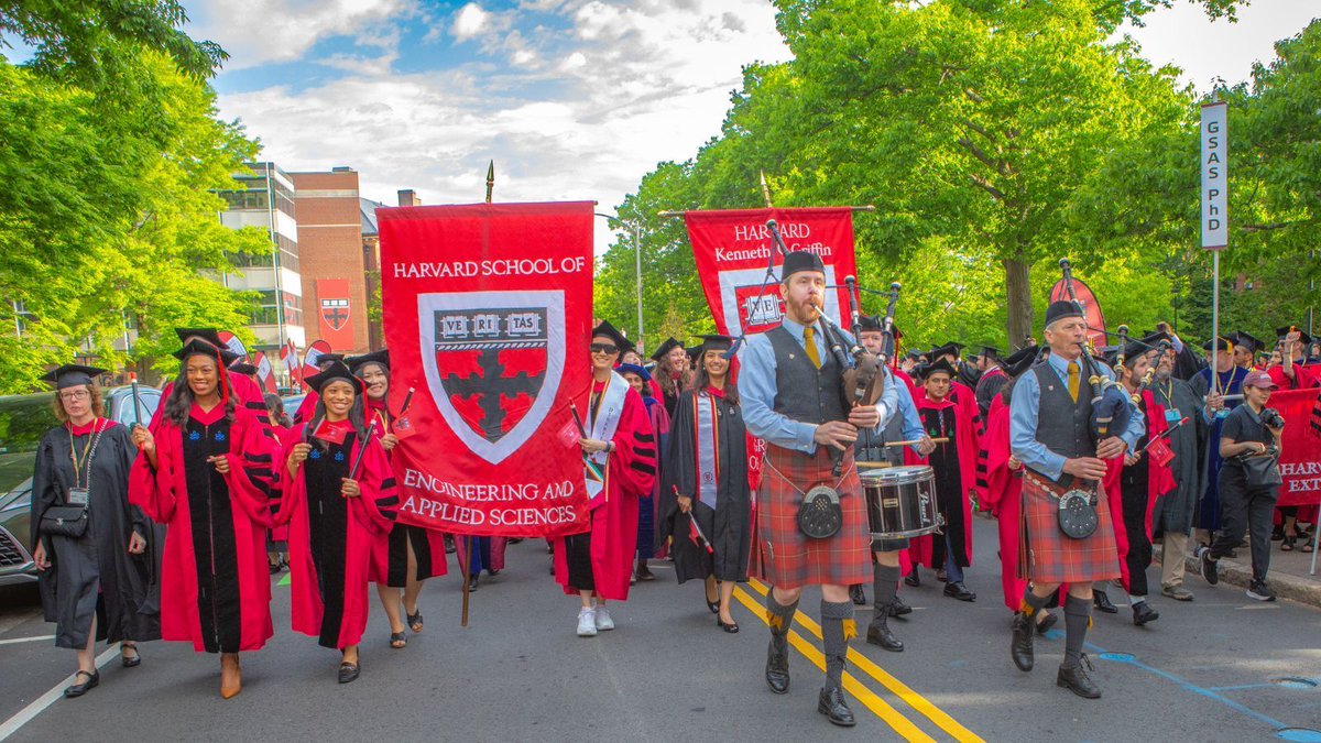 Check out all our photos from Thursday's 373rd Harvard Commencement! buff.ly/4bRFutG