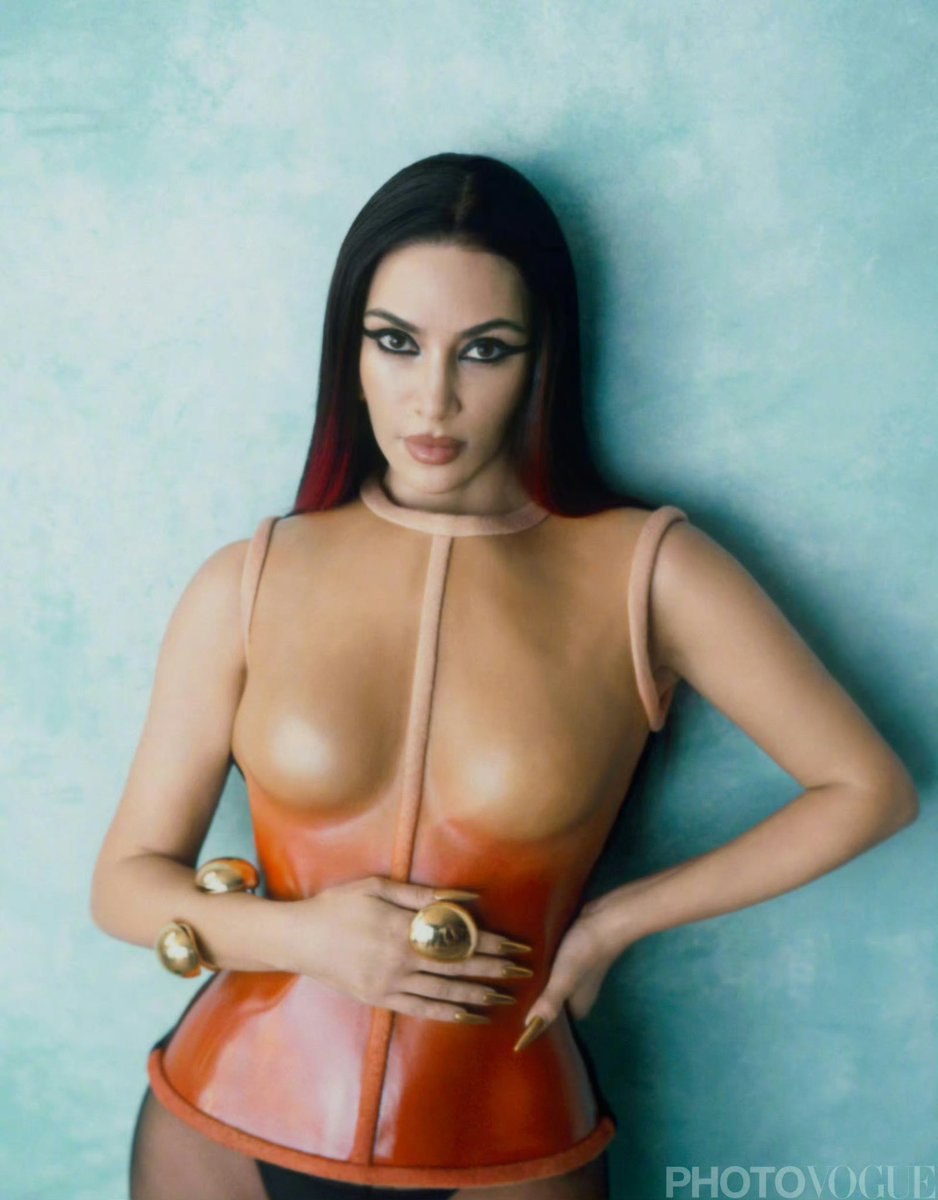 CoutureIsBeyond's tweet image. Kim Kardashian by Huang Jiaqi, Vogue China, June 2024.
