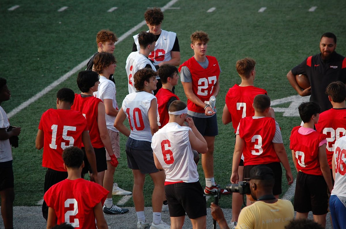 Chad_wright5's tweet image. Got some great work in at Cal U prospect camp. @CoachSalsCalU @Coach_Fitz_CV @CoachGaryDunn @VulcanFootball @CVColtsFootball @Coach_Layer