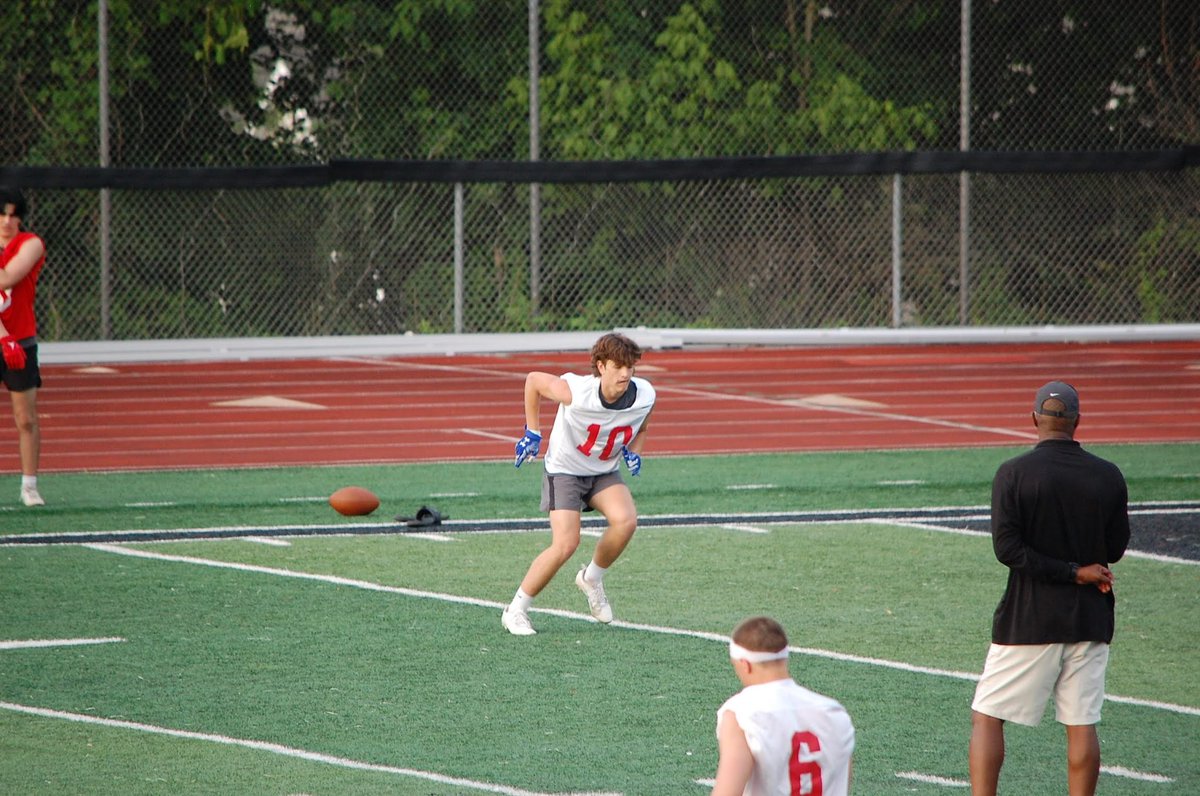 Chad_wright5's tweet image. Got some great work in at Cal U prospect camp. @CoachSalsCalU @Coach_Fitz_CV @CoachGaryDunn @VulcanFootball @CVColtsFootball @Coach_Layer