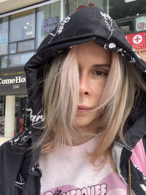 Can you guess my mood by this pic? #korea #seoul https://t.co/0d1rPuYpnm<a href="/tag/korea"class="tags">#korea</a><a href="/tag/seoul"class="tags">#seoul</a>