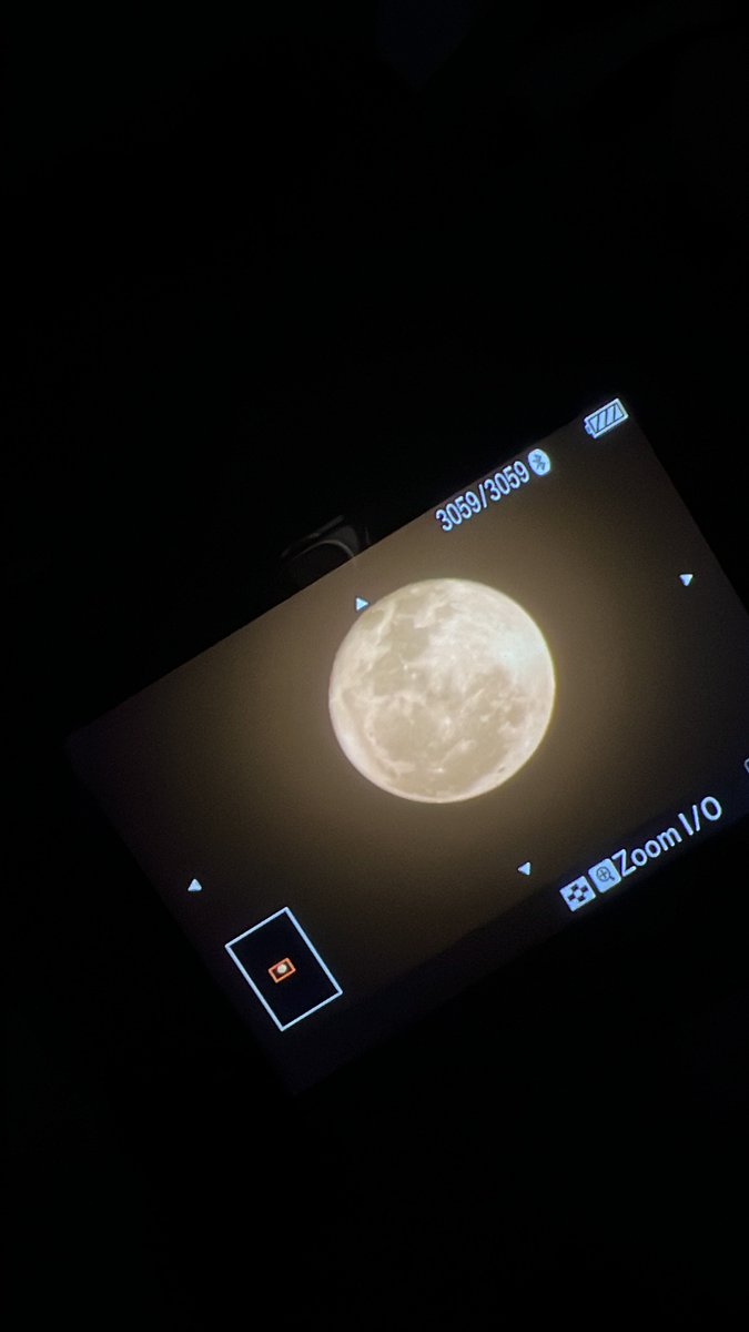 nuaimz_'s tweet photo. Bulan malam ni cantikkkk!!🥹 https://t.co/9mfuuE03ED
