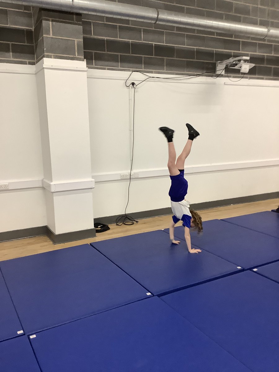Session 6 <a href="/Liverpool_SSP/">LSSP</a> <a href="/LJMU/">Liverpool John Moores University</a> cheer team 🤸🏽‍♀️🤸🏽🤸🏿‍♂️ cheerleading 😀💪