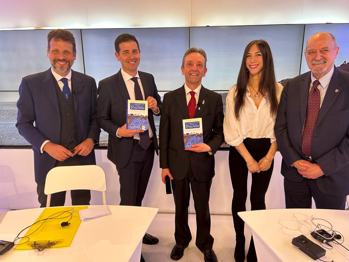 Grazie agli amici di <a href="/Telenord/">Telenord</a> per essere saliti
#incarrozzaconpaganini